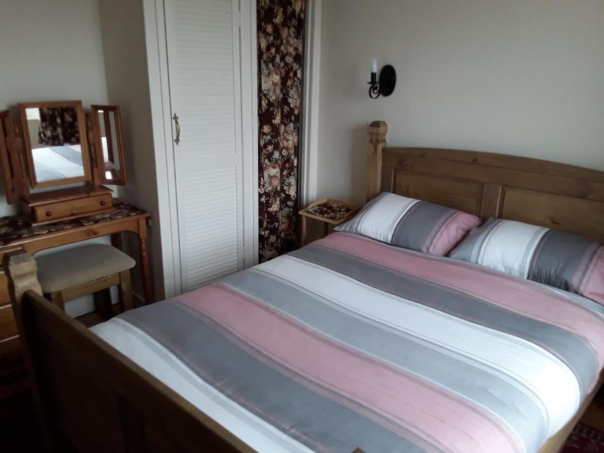 Sharlands Farm Bed And Breakfast Bude Exterior photo